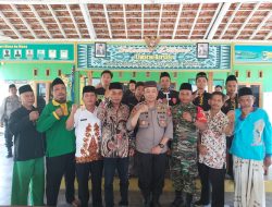Gelar Jum’at Curhat, Kapolsek Kenduruan Terima Aspirasi Dari Tokoh Agama