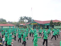 Jaga Stamina Fisik, Persit KCK Cab XXXIX Dim 1013 Mtw Laksanakan Senam Bersama