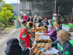 Pendampingan Babinsa Kemlayan di Wilayah Binaan Bersama Puskesmas