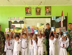 Turut Cerdaskan Anak Bangsa, Satgas Pamtas Yonif 132/BS Bantu Menjadi Gadik Hingga Beri Hadiah Perlengkapan Sekolah