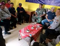 Babinsa Koramil 0818/13 Kalipare Lakukan KOMSOS Bersama Tokoh Masyarakat