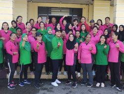 Pererat Silaturahmi, Persit Dan Bhayangkari Yahukimo Olahraga Bersama