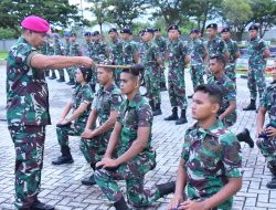 Danlantamal XI Sambut Prajurit Baru Dengan Acara Tradisi