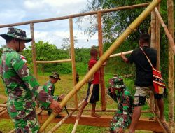 Hadir Di Tengah Masyarakat, Satgas Pamtas Yonif 725/Woroagi Bantu Bangun Rumah Warga di Perbatasan