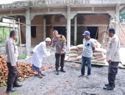 Kapolres Ngada Silaturahmi Dan Bakti Religi Di Masjid Al-Ikhlas Kuruboko