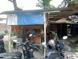 Minimalisir Terjadinya Bencana Alam Babinsa Banyuanyar Berikan Himbauan kepada Warga