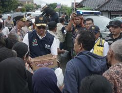 Gubernur NTB Terjun Langsung Bantu korban terdampak Banjir Taliwang