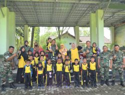 Makorem Wijayakusuma Diserbu Anak TK, Ingin Dekat Dengan TNI nya