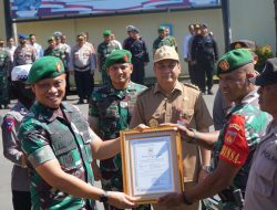 Penghargaan Danrem Wijayakusuma Untuk Babinsa Pekalongan dan Warga Masyarakat Kota Pekalongan