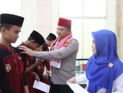 Kapolres Sumbawa Peringati Isra Mi’raj dan Beri Santunan Pada Anak Yatim