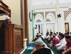 Tarawih Malam Kedua, Masjid Alaman Komplek Pakri Palembang Dipenuhi Jamaah