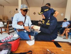 Dokkes Polres Pagar Alam Melakukan Pengecekan Kesehatan Para Sopir dan Angkutan Armada