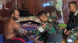 Anjangsana Dan Pelayanan Kesehatan Di Kampung Kelila Oleh Satgas Yonif Raider 200/BN