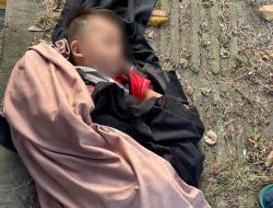 Viral, Penemuan Bayi Tertidur di Trotoar Kawasan Tangga Takat SU II Palembang