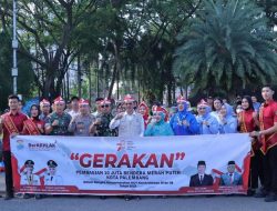 Semarakan HUT RI ke-78, Pemerintah Kota Palembang Bagikan Ribuan Bendera Ke Masyarakat
