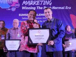 Wujudkan Sustainability, Pusri Berhasil Raih Penghargaan Industri Marketing Champion 2023
