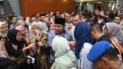 Suasana Haru Lepas Gubernur Herman Deru Hari Terakhir Ngantor