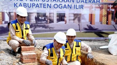Pj Gubernur Agus Fatoni Lakukan Peletakan Batu Pertama Pembangunan Kantor Vertikal Kabupaten Ogan Ilir