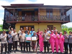 Kapolres Bersama Rombongan Kunjungi Korban Bencana Alam di Lombok Utara 