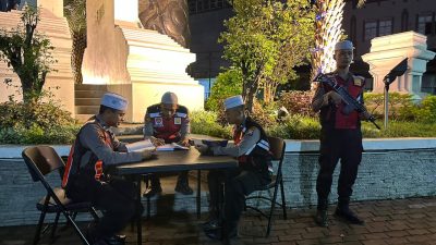 Patroli Sholat Tarawih ke Masjid, Cara Polres Gresik Pastikan Ibadah Berjalan Aman dan Lancar