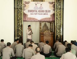 Binrohtal Polres Gresik di Masjid Al Aziz: Memperkuat Iman dan Menjalin Silaturahmi