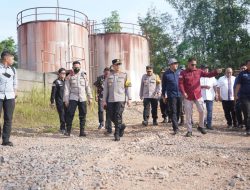Datangi Langsung Kawasan Sentra Illegal Drilling di Babat Toman Musi Banyuasin, Kapolda Sumsel : Komitmen Saya Barsama Pangdam, Regulasinya Tetap Kita Tindak Tegas