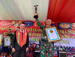 Satgas Yonkav 6/Naga Karimata Sabet Rekor Literasi Bela Negara kepada Pelajar Terbanyak 