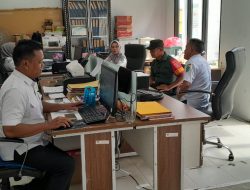 Melalui Komsos Babinsa Lakukan Pemuktahiran Data Desa Sumber Sari