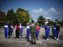 Satgas Pamtas RI-Mly Yonzipur 5/ABW Bentuk Pemuda Berprestasi Melalui Seleksi Paskibraka