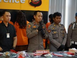 Wakapolres Singkawang Pimpin Press Conference Pengungkapan Kasus Narkotika Sepanjang Bulan Juli 2024