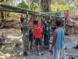 Pos Manamas Satgas Yonkav 6/NK Bangun Jembatan Sementara