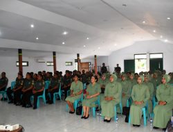Tingkatkan Kesadaran Hukum, Anggota Kodim Merauke dan Keluarganya Ikuti Penyuluhan Hukum