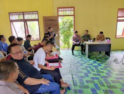 Babinsa Koramil Kota Bangun Hadiri Rapat Pleno Terbuka (DPHP)