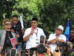 Bang Zul Dan Abah Uhel Daftar Pertama Di KPU NTB, Doktor Zul : Kandidat Boleh Beda Tapi Cinta Dan Persahabatan Tidak Boleh Kita Lupakan