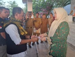 Diduga Tak Mendapat Pelayanan Karena Biaya Pria Asal Lombok Ditemukan Meninggal Di Halaman Puskesmas, Bupati Bima Lepas Pemulangan Jenazah 