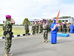 Perpisahan Penuh Haru, Farewell Parade Untuk Brigjen TNI (Mar) Sugianto