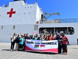 Masyarakat Vanuatu Lepas Satgas Port Visit 2024 Menuju Papua New Guinea dengan Penuh Haru dan Bangga