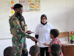 Warga Digilimu Sambut Gembira Bantuan Kasad yang Diserahkan Habema