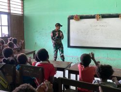 Peduli Pendidikan Anak-anak Perbatasan, Satgas Yonif 131/BRS Ikut Mengajar di SD YPPK Kanendega