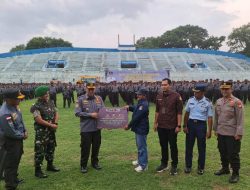 Dukung Keamanan dan Kelancaran Pilkada 2024, Dandim 0833/Kota Malang Hadiri Apel Kesiapan Satlinmas