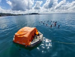 Tingkatkan Kemampuan dan Profesionalisme Prajurit, Satrol Lantamal XIV Gelar Pelatihan Sea Survival