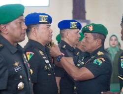 Pangdam Mayjen TNI Haryanto Pimpin Sertijab dan Tradisi Satuan Pejabat Kodam XVIII/Kasuari