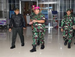 Asrena Danpasmar 3 Sambut Kedatangan Kapuskes TNI di Sorong