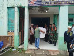 TNI-Polri Bersinergi Kawal Ketat Distribusi Logistik Pemilu 2024 ke Pulau Lepar dan Pongok