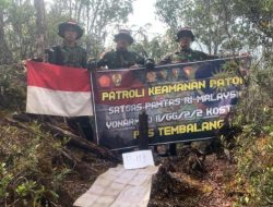 Garda Terdepan Kedaulatan Negara, Satgas Pamtas Yonarmed 11 Kostrad Laksanakan Patroli Patok