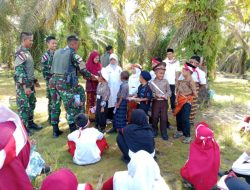 Peduli Pendidikan, Satgas Pamtas Yonarmed 11 Kostrad Bagikan Alat Tulis di SDN 05 Sei Manggaris