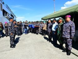 Wadan Lantamal XIV Sorong Sambut Kepulangan KRI dr. Wahidin Sudirohusodo-991