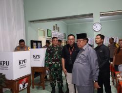 Sehari Jelang Pilkada, Dandim Bersama Forkopimda Kota Blitar Monitoring Kesiapan TPS