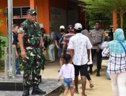 Pastikan Pilkada Berjalan Aman dan Lancar, Letkol Inf Johny Nofriady Tinjau TPS di Kota Merauke