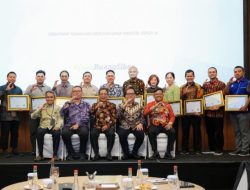 KSSI BSSN Serahkan Hasil Pengukuran Kematangan Keamanan Siber Sektor Industri ke 13 Perusahaan